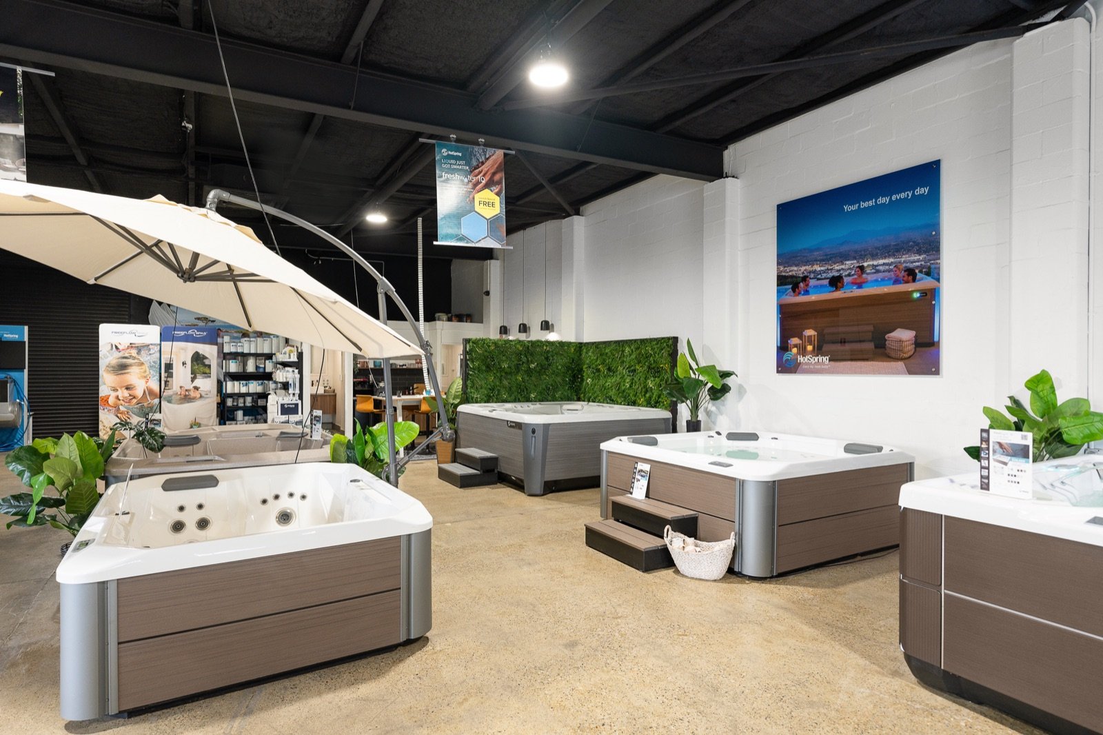 Brisbane Spa Super Centre showroom, wide angle